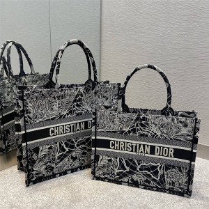 DIOR迪奥官网代购Around the World 图案刺绣BOOK TOTE 手袋