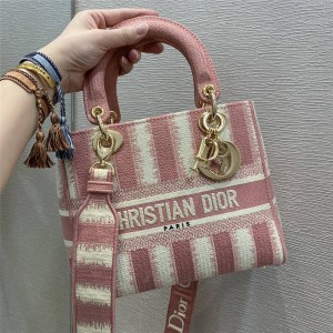 dior官网女包迪奥代购D-Stripes 刺绣中号 LADY D-LITE 手袋