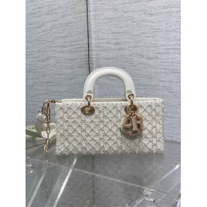 dior包包官网价格迪奥Lady D-Joy 中号（限量版珠子横版戴妃包）
