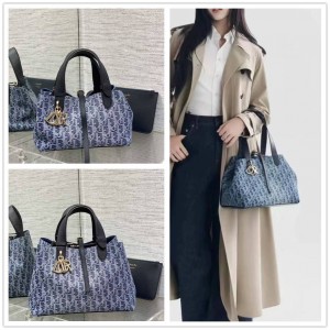 迪奥价格M2822/M2821 小号/中号 Dior Toujours 手提包（牛仔布）