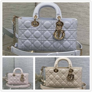 dior美国官网迪奥 M0540 中号 Lady D-Joy 横版戴妃包