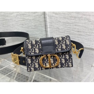 dior香港官网迪奥M9204 30 MONTAIGNE系列蒙田帆布盒子包