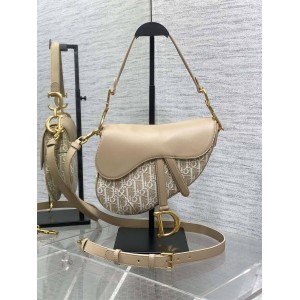 dior官方网站迪奥 M0455 马鞍包（附肩带）（自然色）