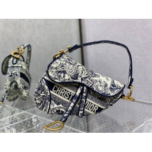 dior官方网站迪奥 M0446 老虎茹伊印花刺绣马鞍包
