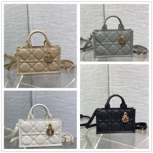 dior香港官网迪奥 S5573 迷你 Book Tote 牛皮托特包