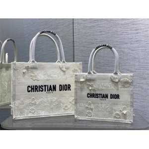 dior官网女包迪奥 M1265/M1296 Book Tote 小号/中号花朵刺绣托特包