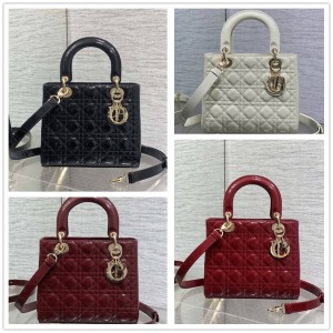 迪奥官网官方网 M0565 中号 Lady Dior 漆皮五格戴妃包