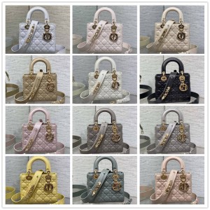 迪奥女包 M0538 小号 Lady Dior My ABCDior 四格戴妃包（字母肩带）