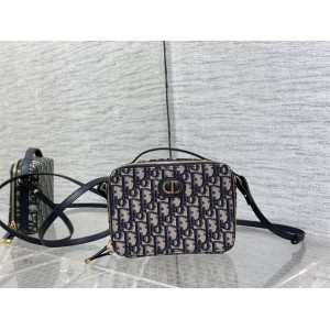 迪奥dior官网 S2141 30 Montaigne Box Bag盒子包相机包