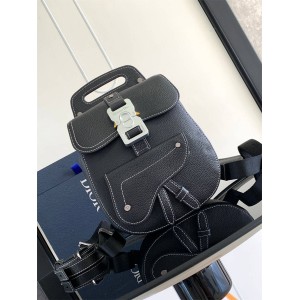 dior美国官网迪奥 1ADBA086 OBLIQUE 迷你马鞍双肩包