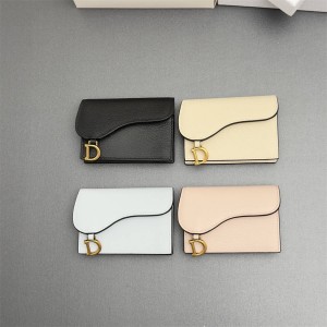 dior法国官网迪奥 S5611 Bloom 马鞍卡夹卡包